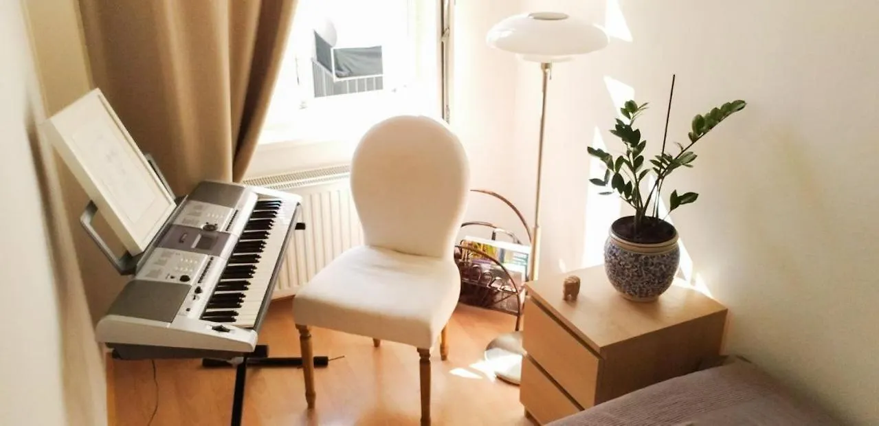 Room 'Mozart' Vienna 0*,  Austria